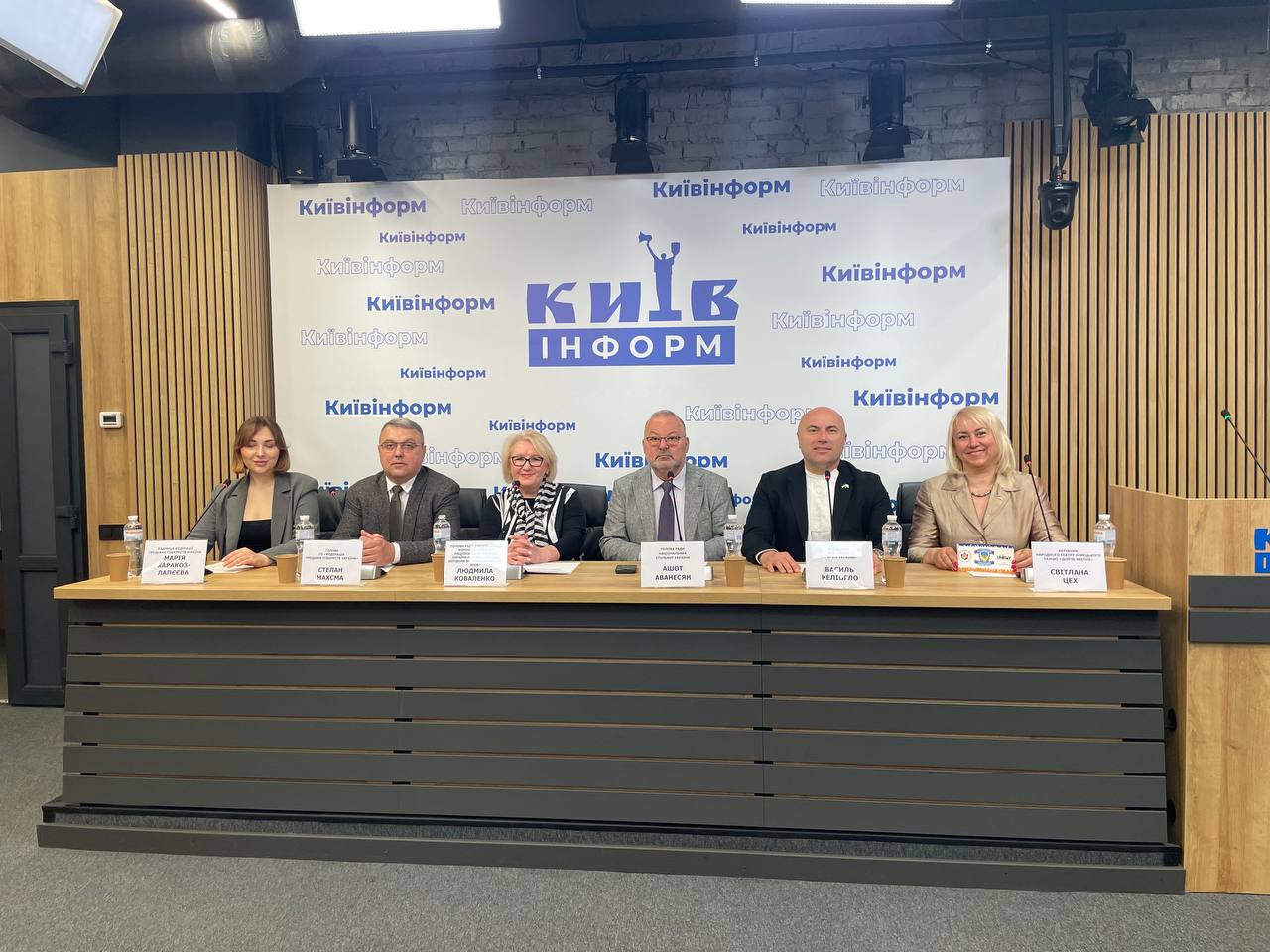 Фото спікерів презентації