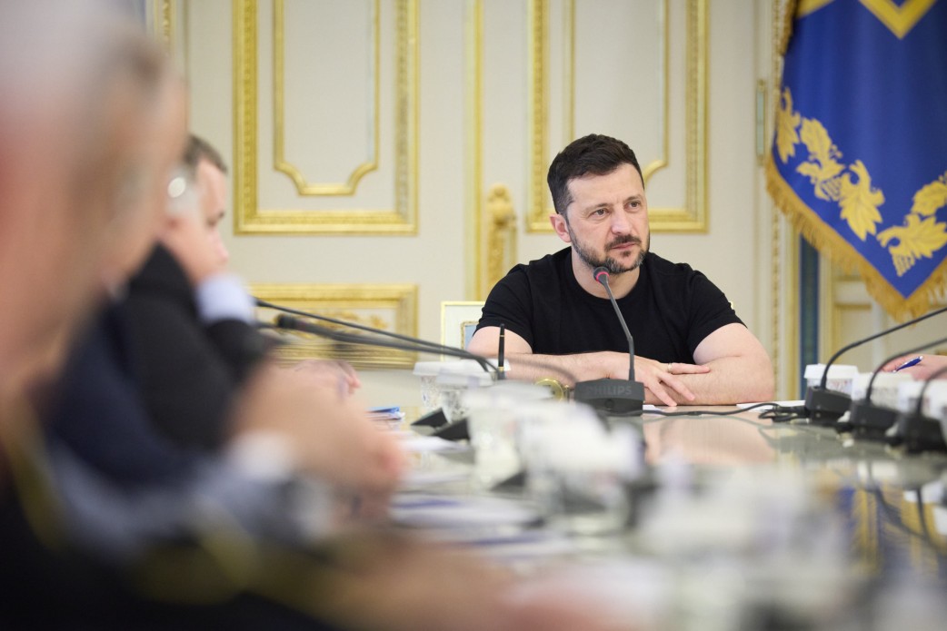 Володимир Зеленський зустрівся з представниками національних меншин і корінних народів України