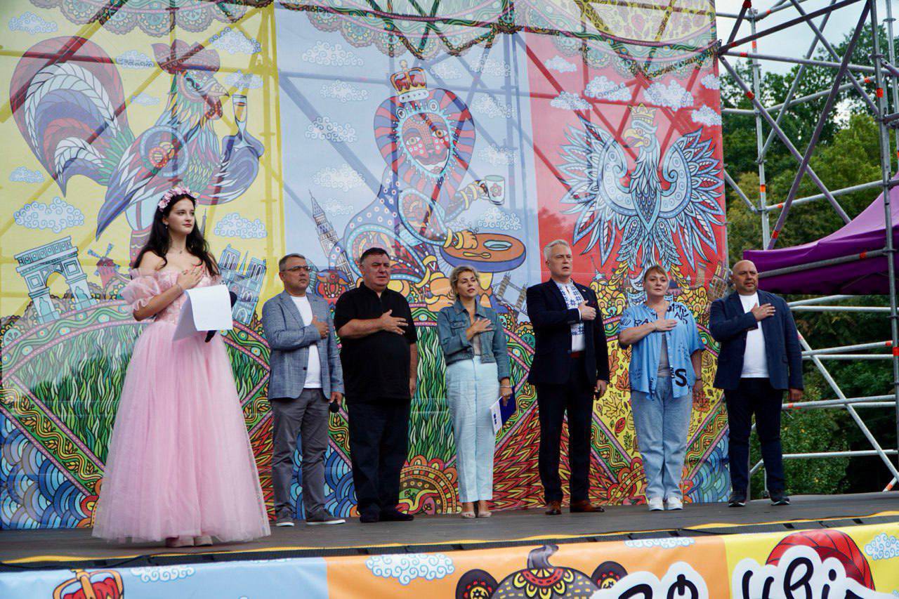 Фото з події